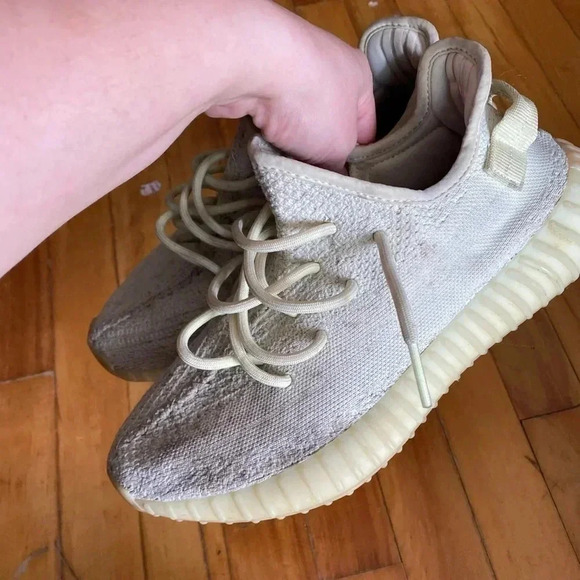Authentic yeezy boost v2 - Picture 11 of 16